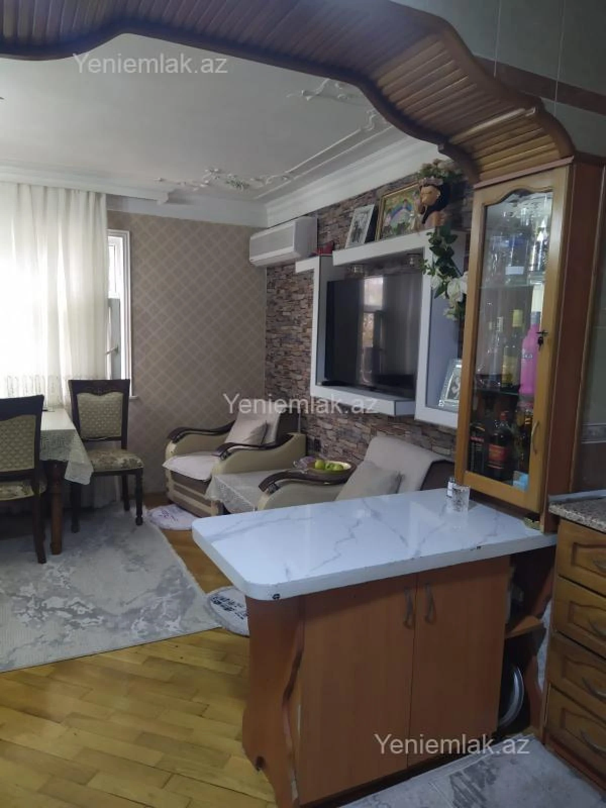 Satılır 4 otaqlı köhnə tikili 85 m²