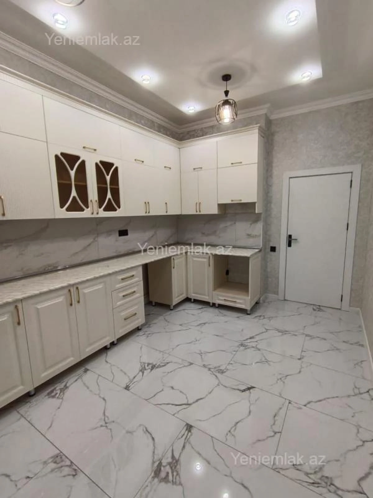 Satılır 2 otaqlı yeni tikili 85 m²