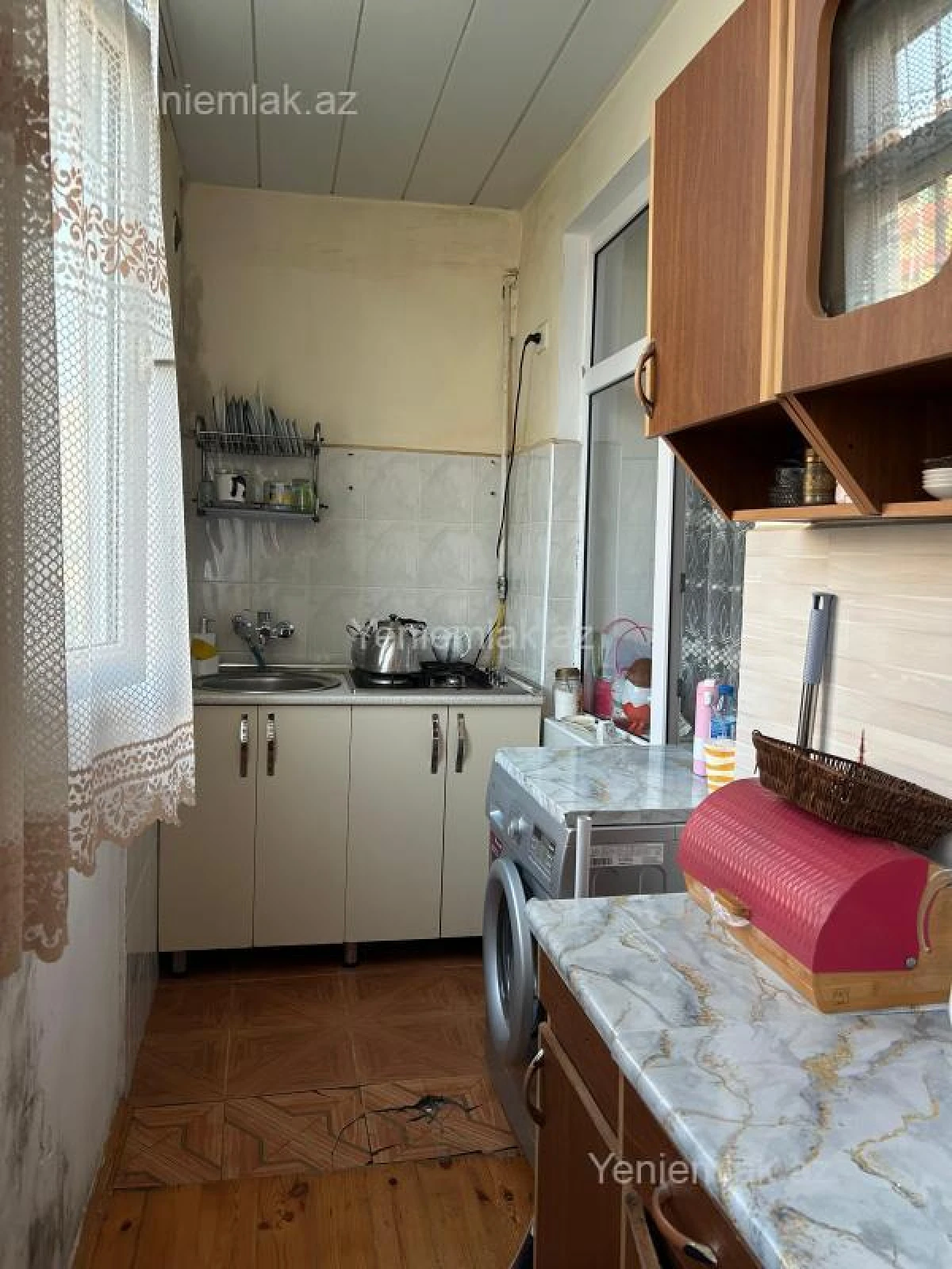 Satılır 3 otaqlı köhnə tikili 65 m²