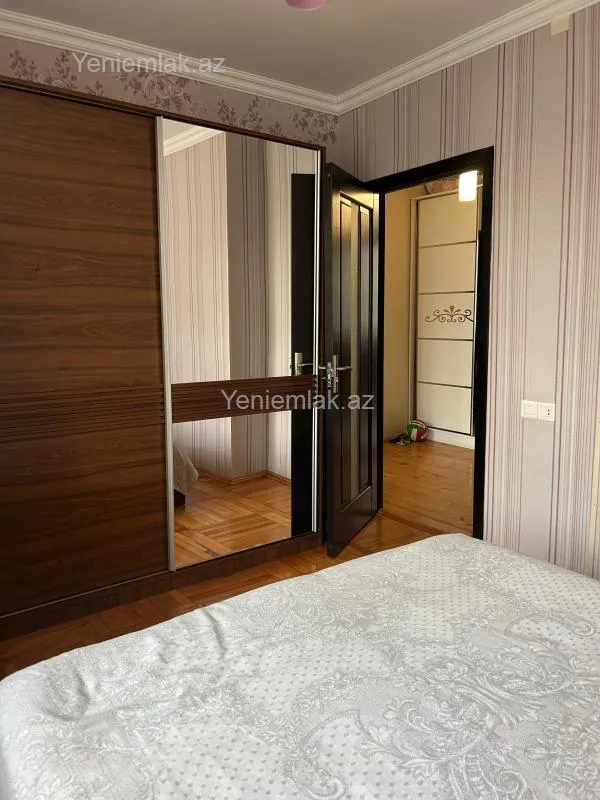 Satılır 3 otaqlı köhnə tikili 65 m²