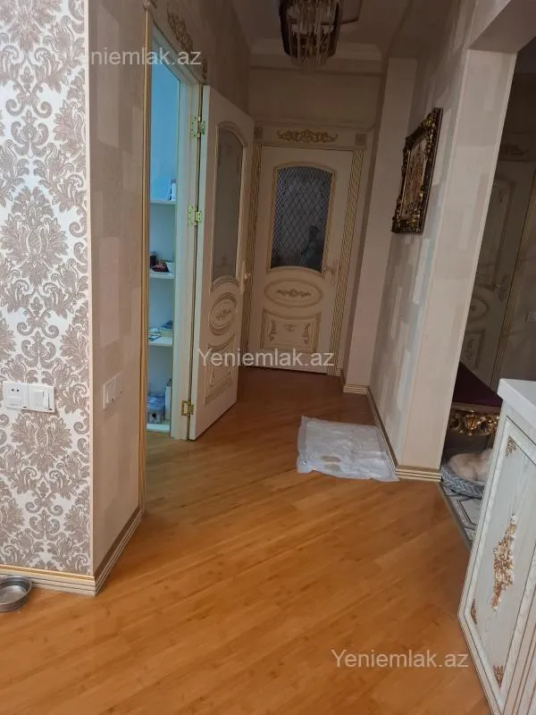 Satılır 3 otaqlı yeni tikili 85 m²