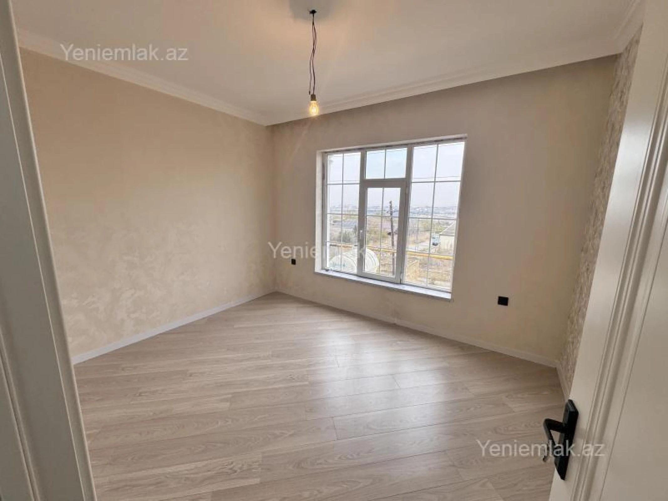 Satılır 4 otaqlı həyət evi 140 m²