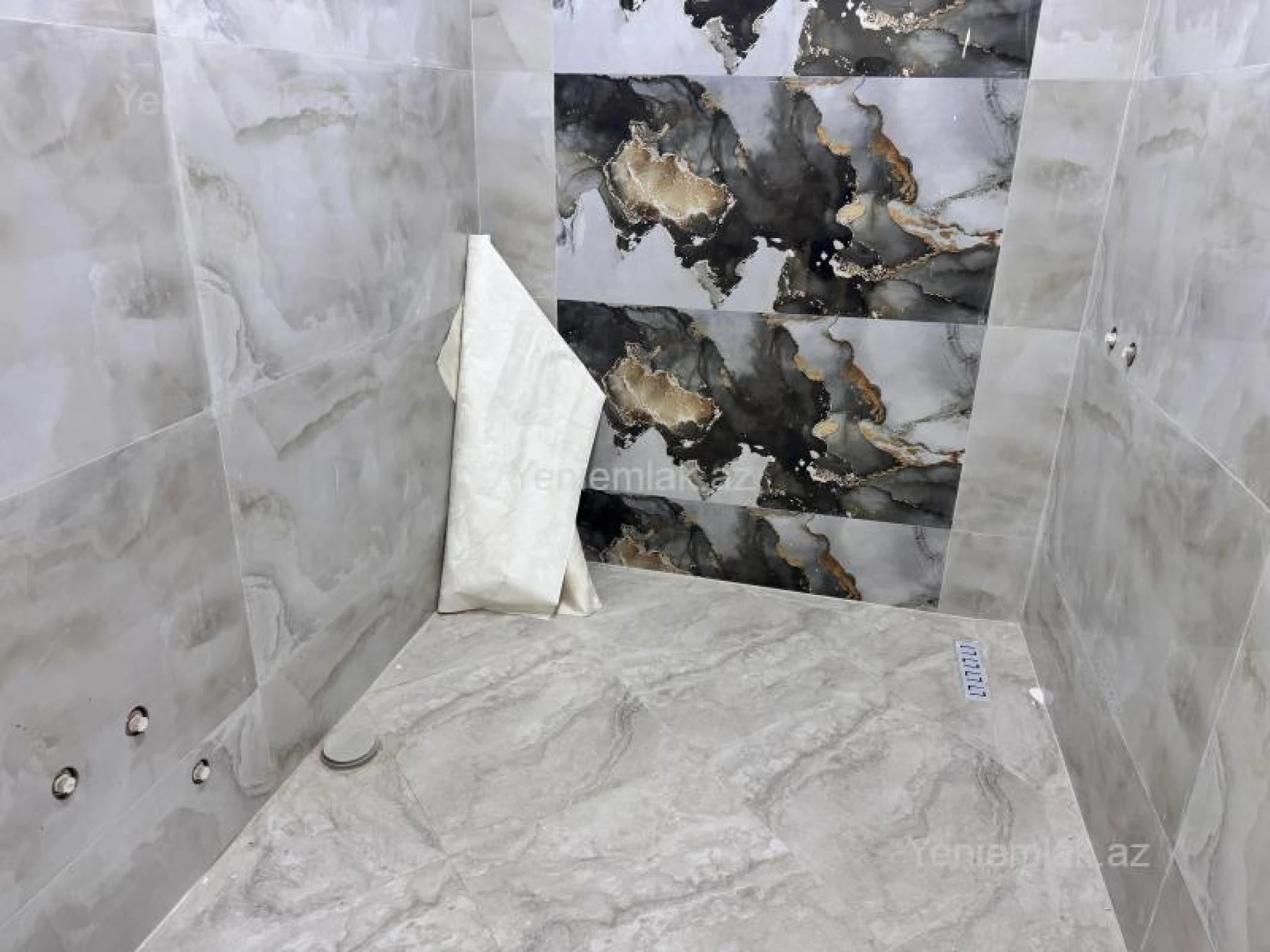 Satılır 4 otaqlı həyət evi 140 m²