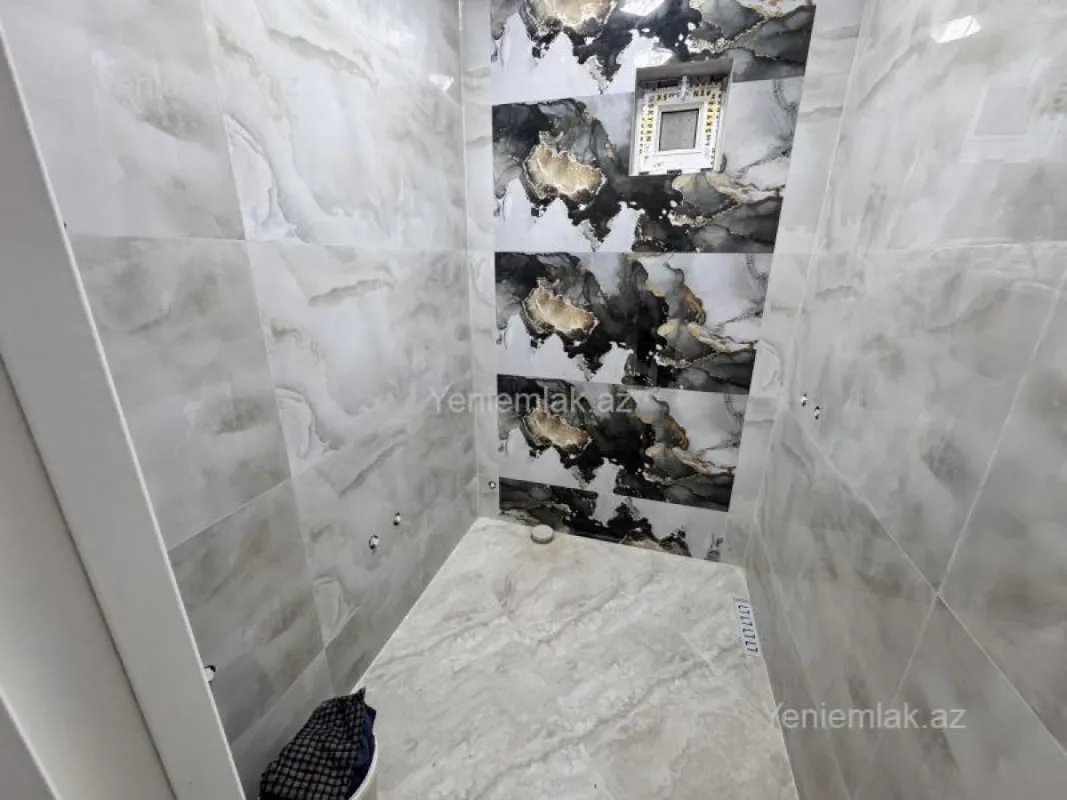 Satılır 4 otaqlı həyət evi 140 m²