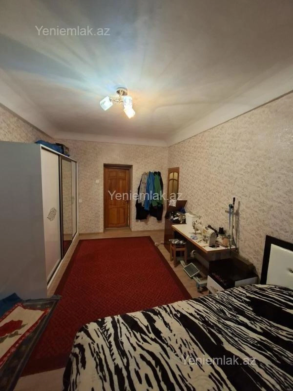 Satılır 3 otaqlı köhnə tikili 75 m²