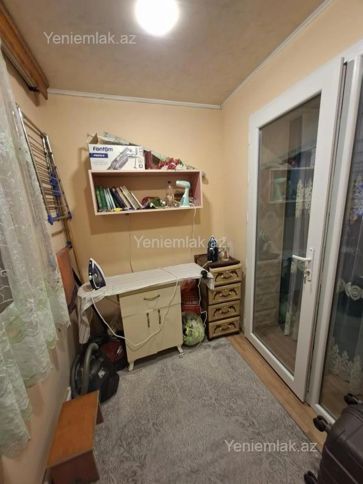 Satılır 3 otaqlı köhnə tikili 75 m²