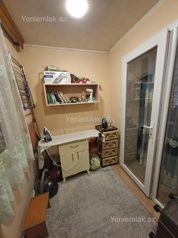 Satılır 3 otaqlı köhnə tikili 75 m²