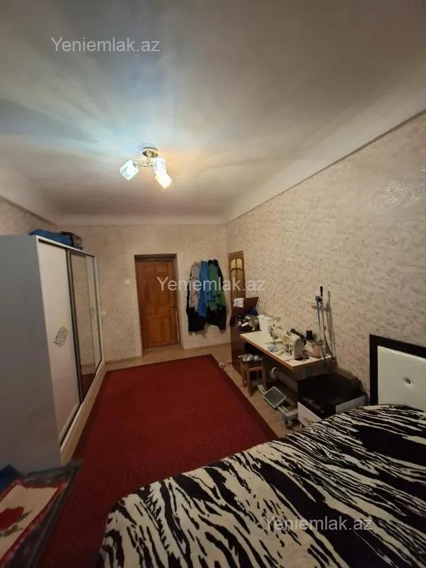 Satılır 3 otaqlı köhnə tikili 75 m²