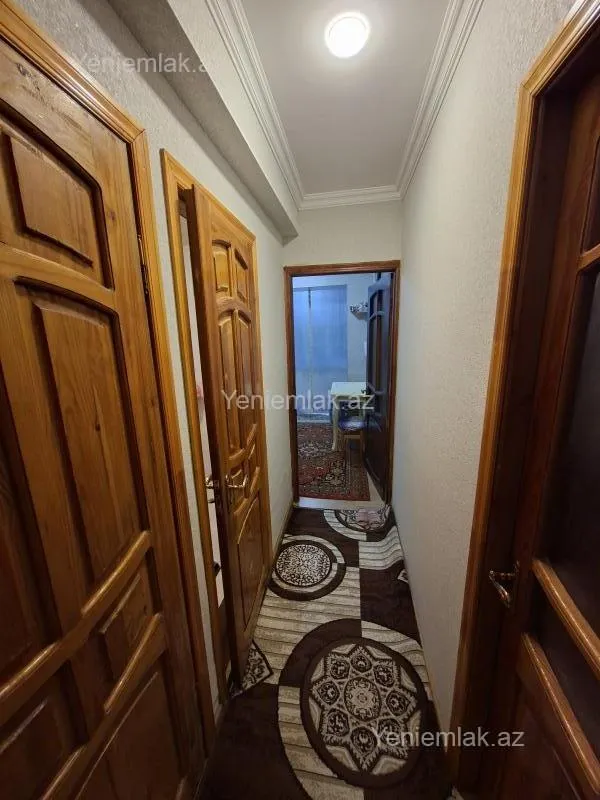 Satılır 3 otaqlı köhnə tikili 75 m²
