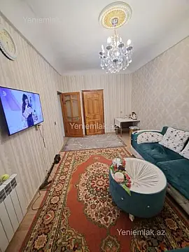 Satılır 3 otaqlı köhnə tikili 75 m²