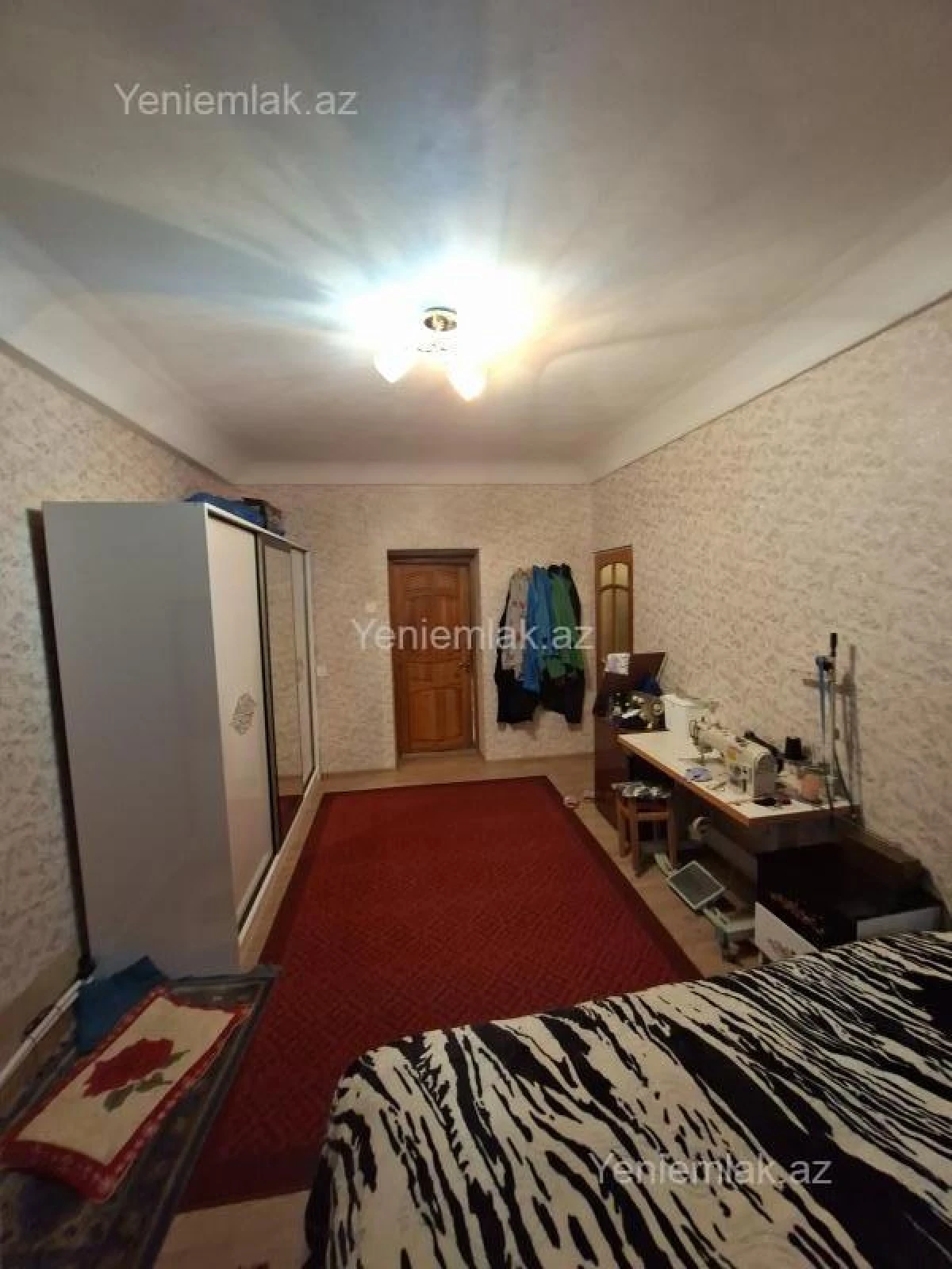 Satılır 3 otaqlı köhnə tikili 75 m²