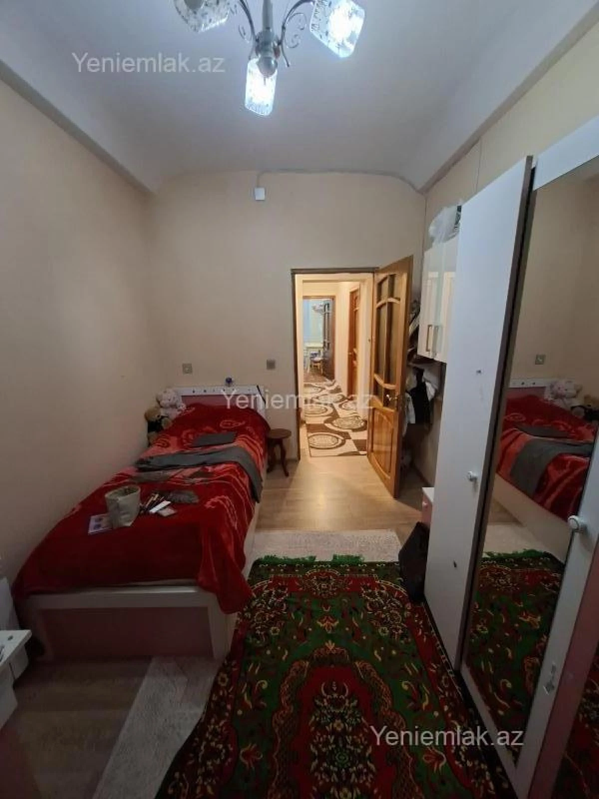 Satılır 3 otaqlı köhnə tikili 75 m²