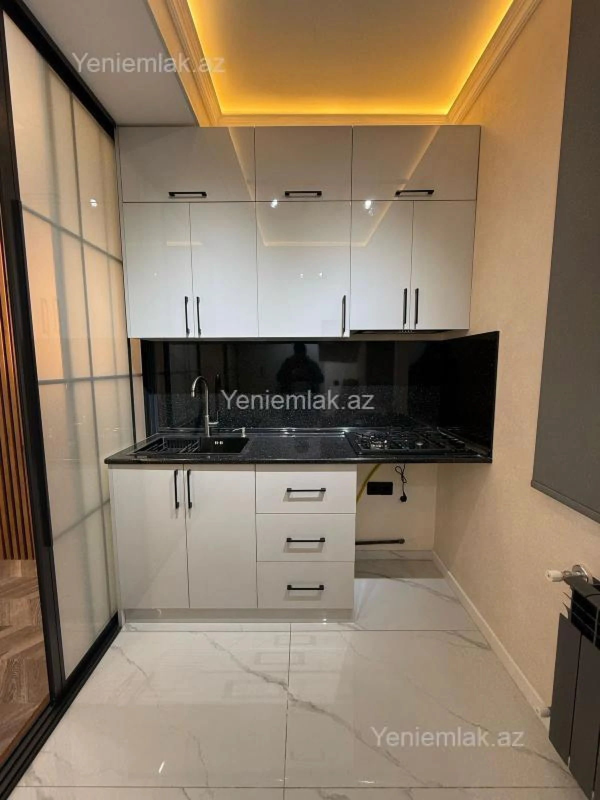Satılır 2 otaqlı yeni tikili 61 m²