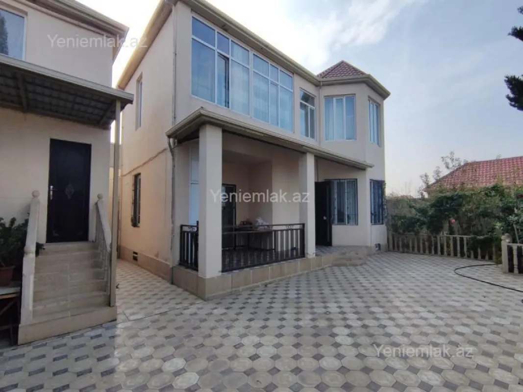Satılır 4 otaqlı həyət evi 160 m²