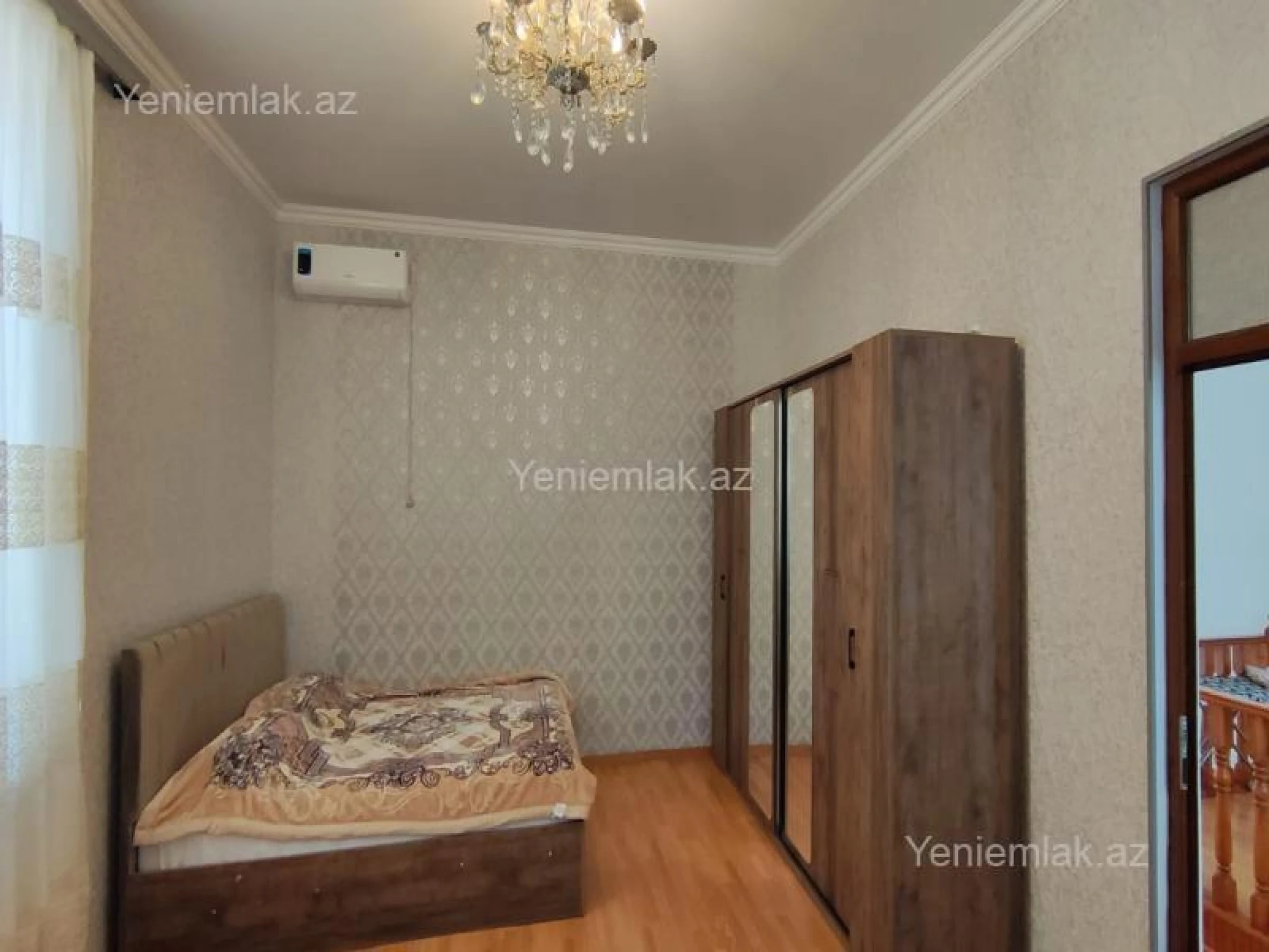 Satılır 4 otaqlı həyət evi 160 m²