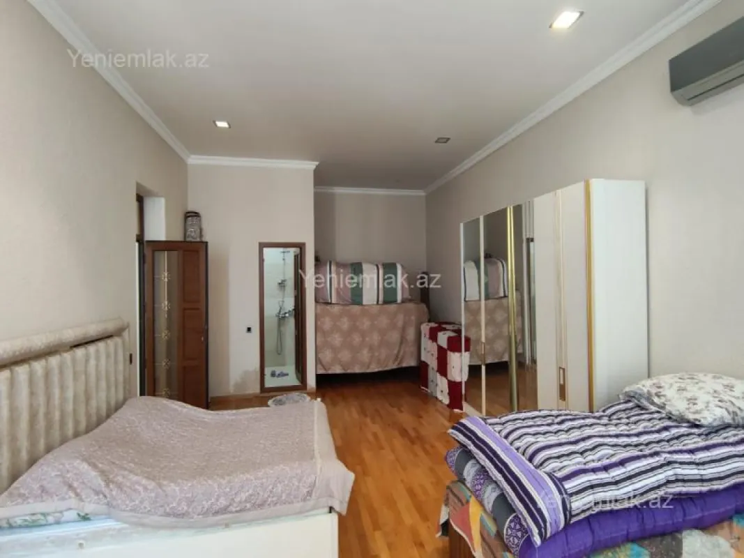 Satılır 4 otaqlı həyət evi 160 m²