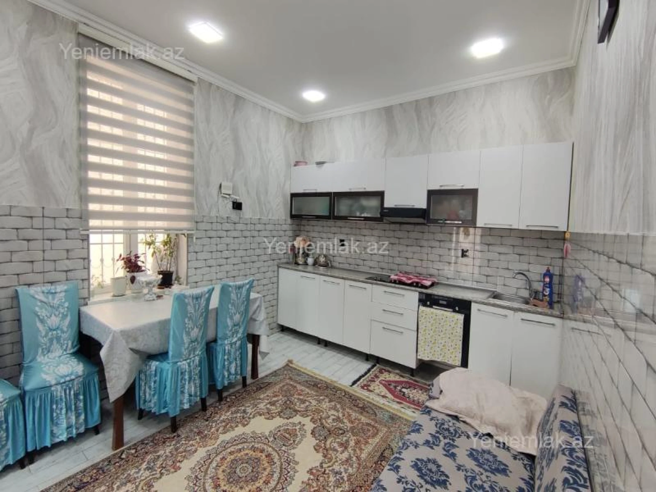 Satılır 4 otaqlı həyət evi 160 m²