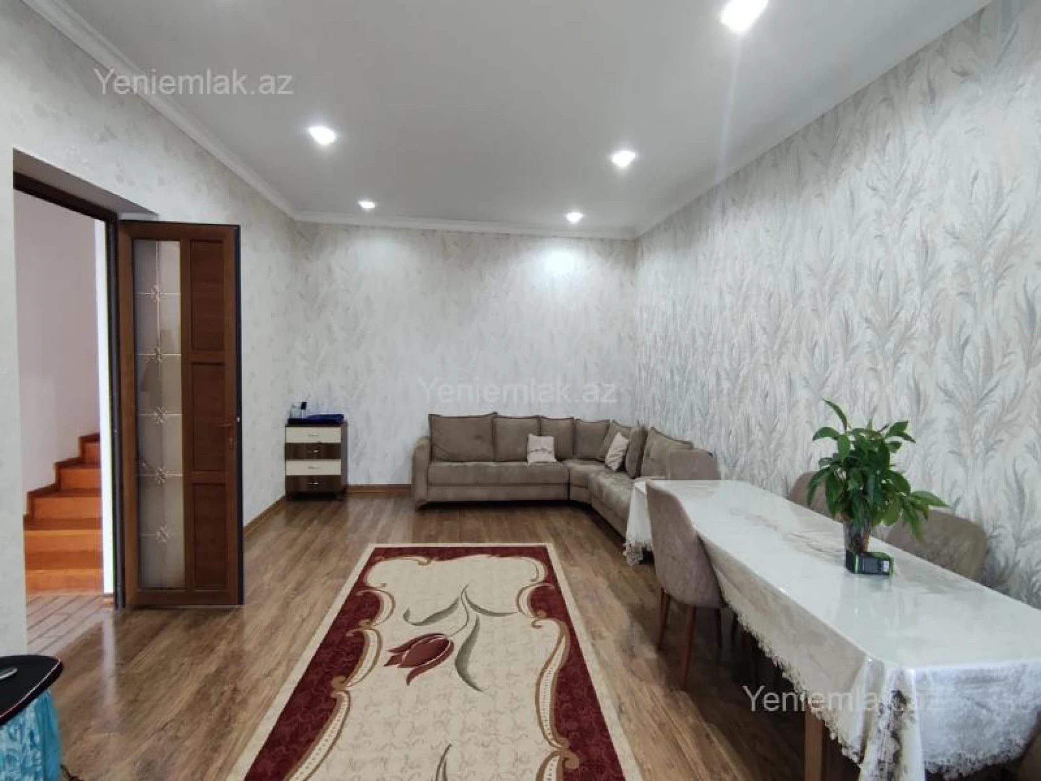 Satılır 4 otaqlı həyət evi 160 m²