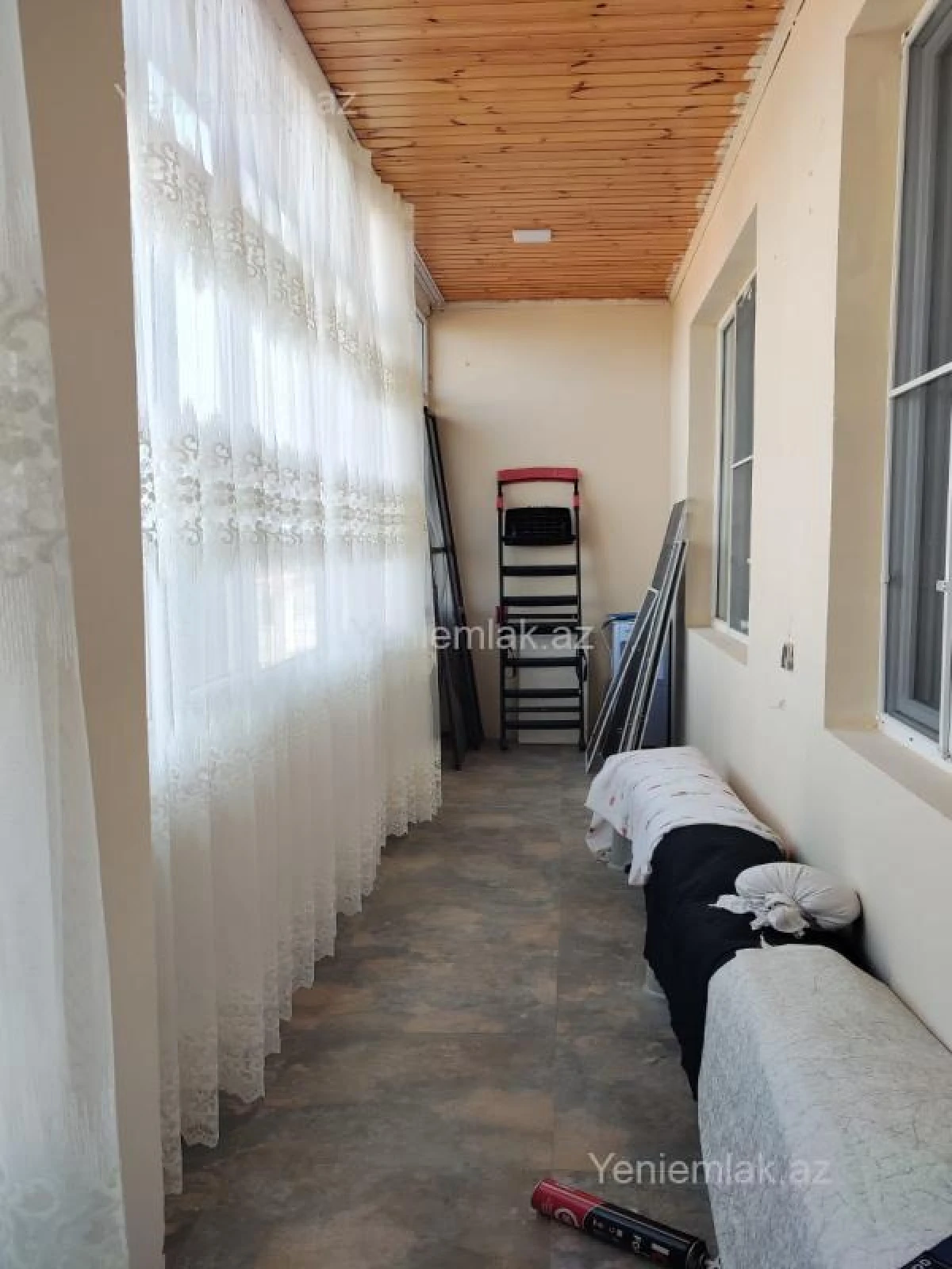 Satılır 4 otaqlı həyət evi 160 m²