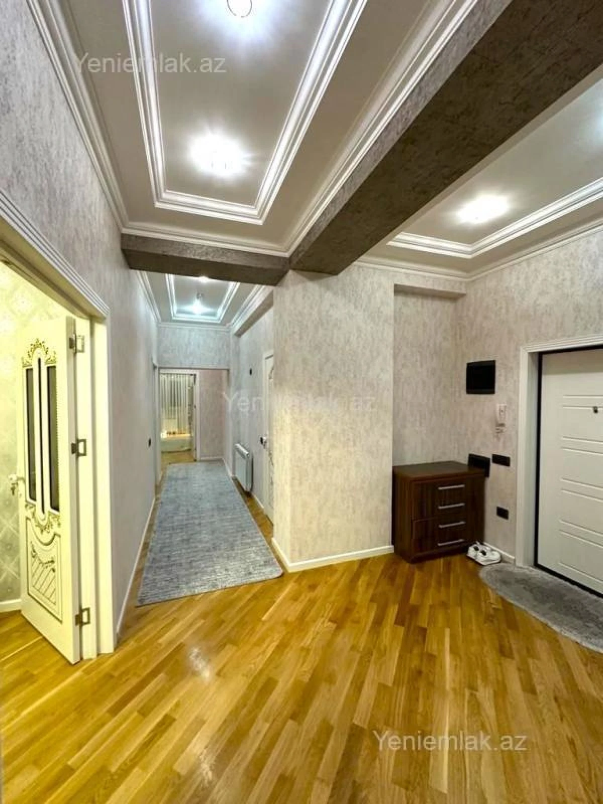 Satılır 3 otaqlı yeni tikili 125 m²