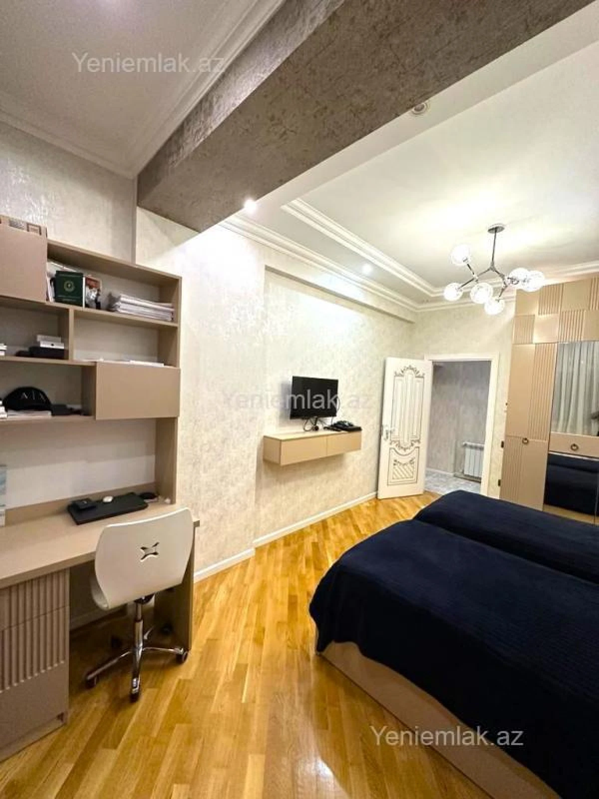 Satılır 3 otaqlı yeni tikili 125 m²