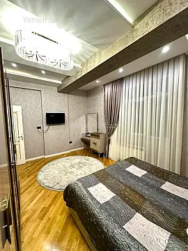 Satılır 3 otaqlı yeni tikili 125 m²