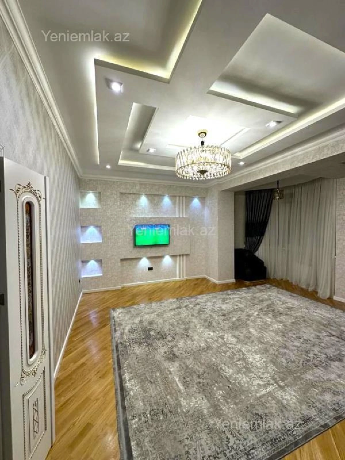 Satılır 3 otaqlı yeni tikili 125 m²
