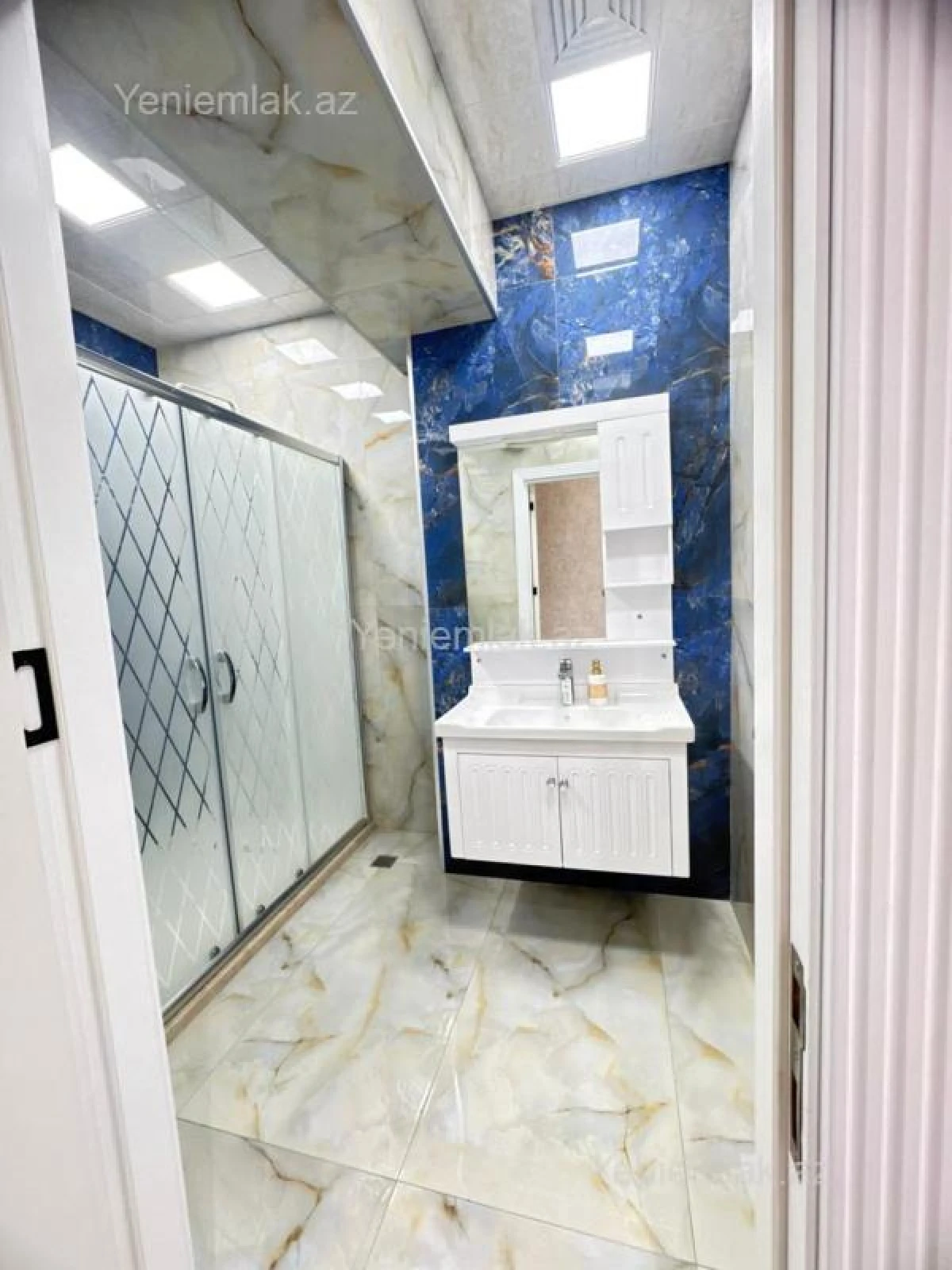 Satılır 3 otaqlı yeni tikili 120 m²