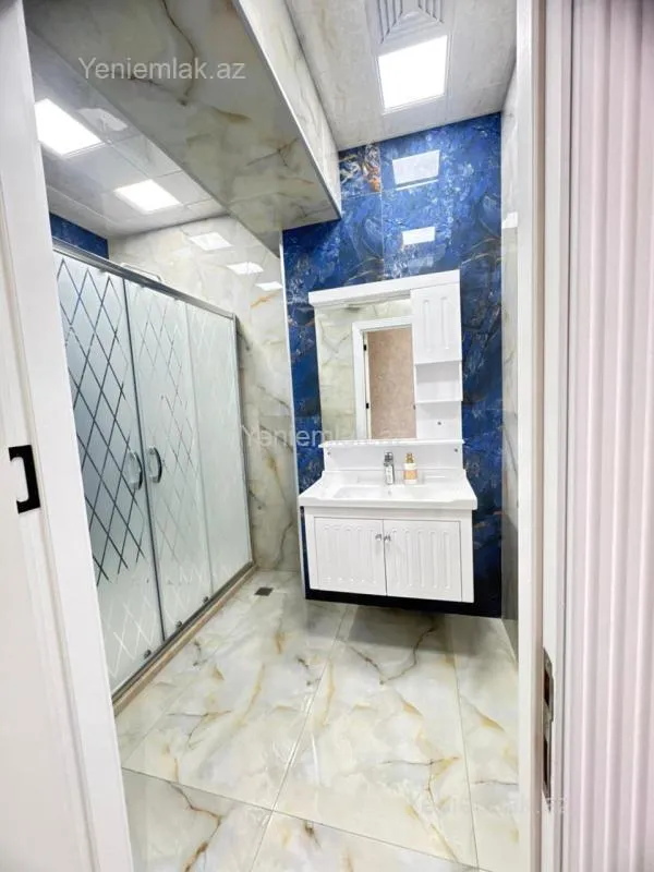 Satılır 3 otaqlı yeni tikili 120 m²