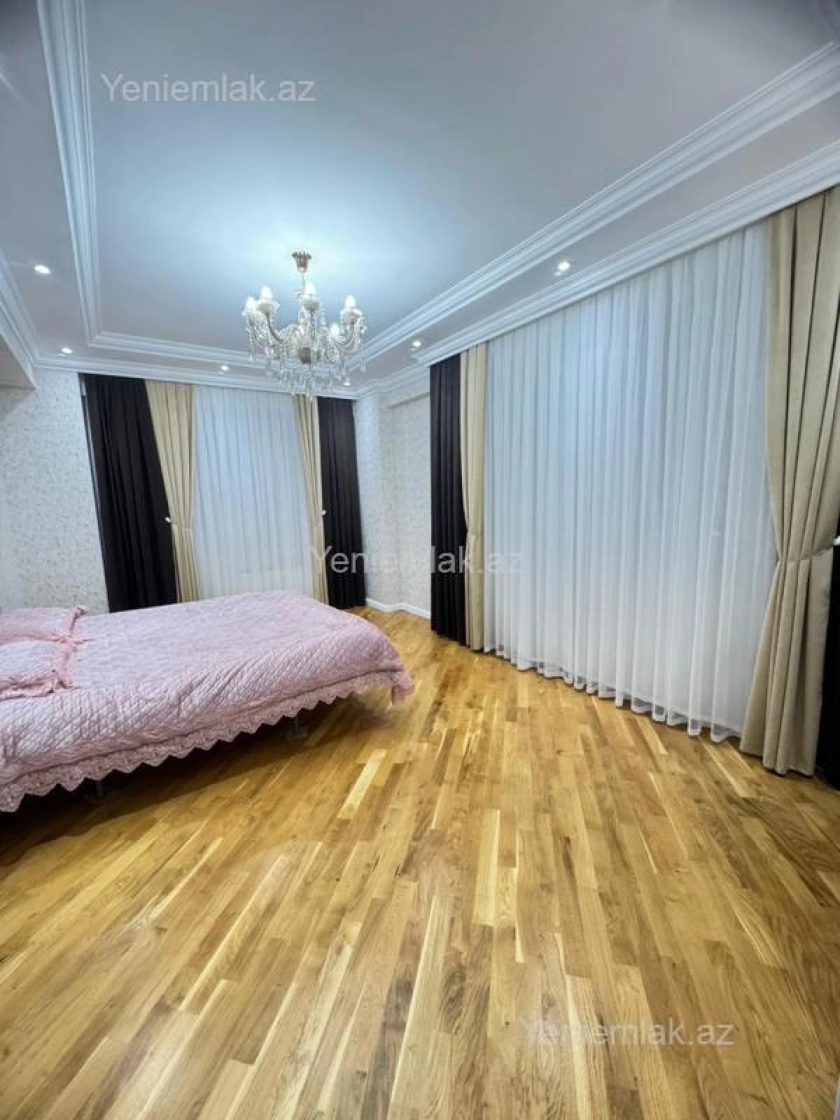 Satılır 3 otaqlı yeni tikili 120 m²