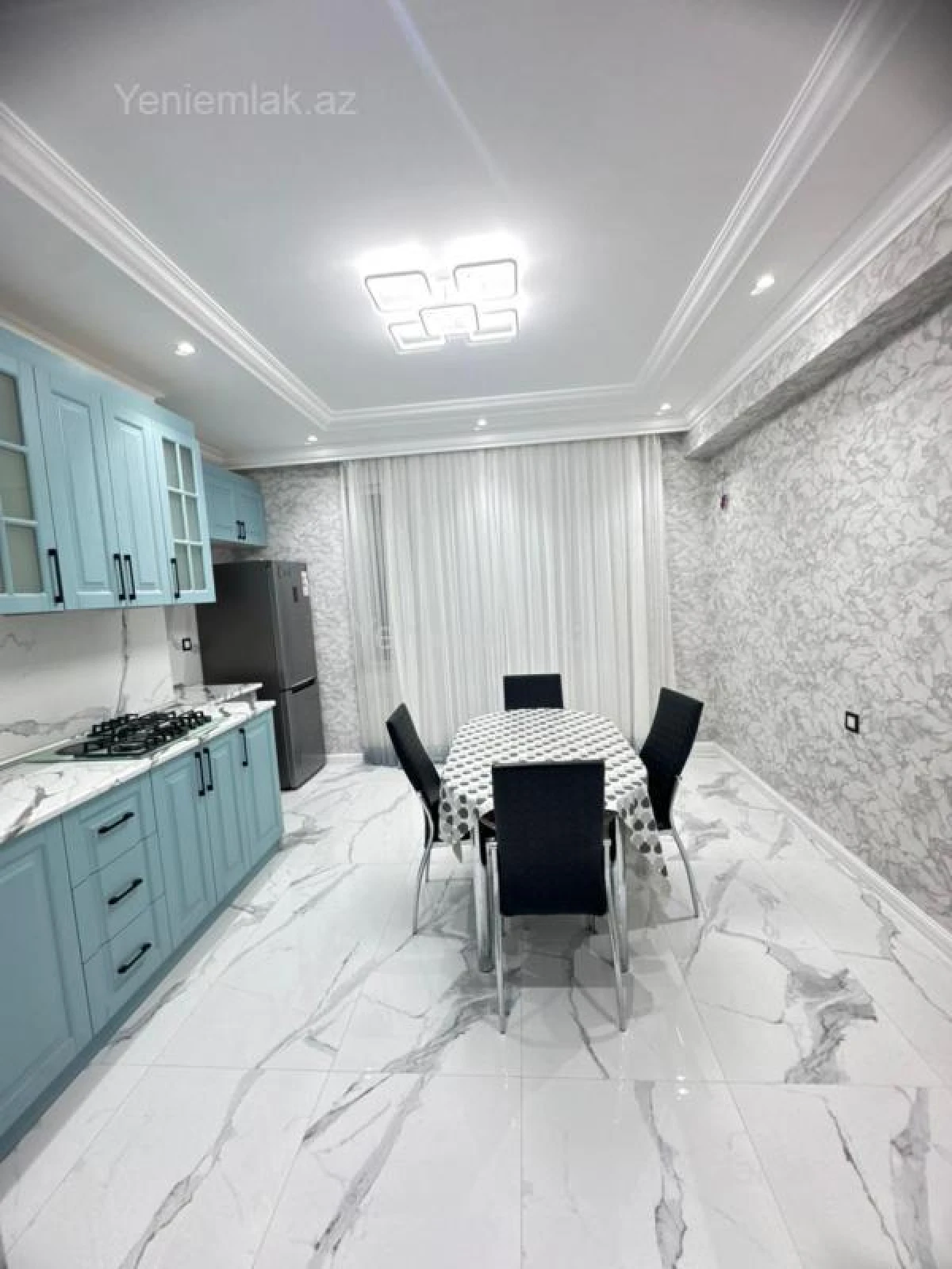 Satılır 3 otaqlı yeni tikili 120 m²