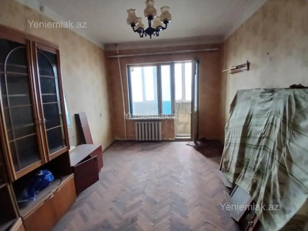 Satılır 5 otaqlı köhnə tikili 125 m²