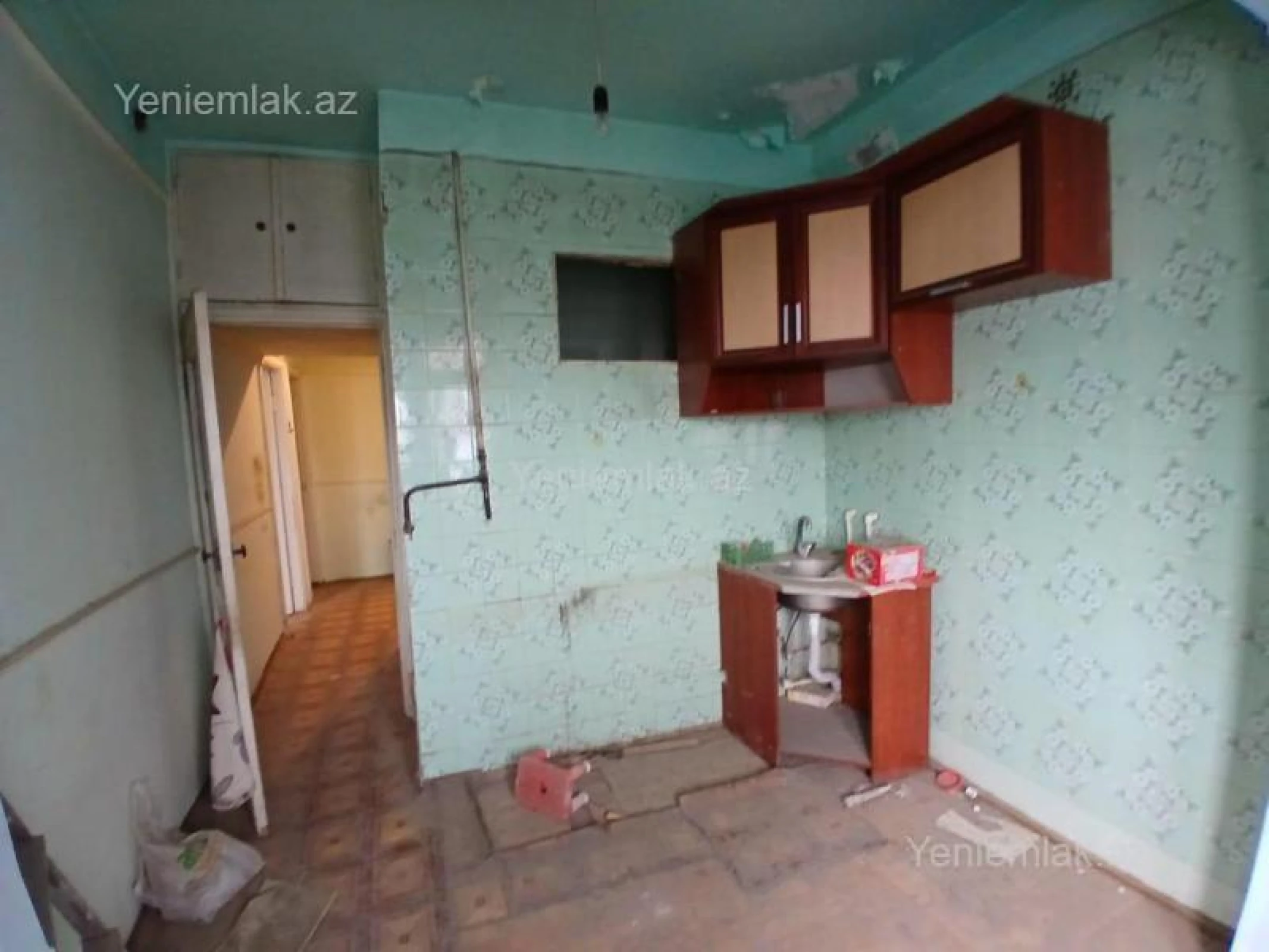 Satılır 5 otaqlı köhnə tikili 125 m²