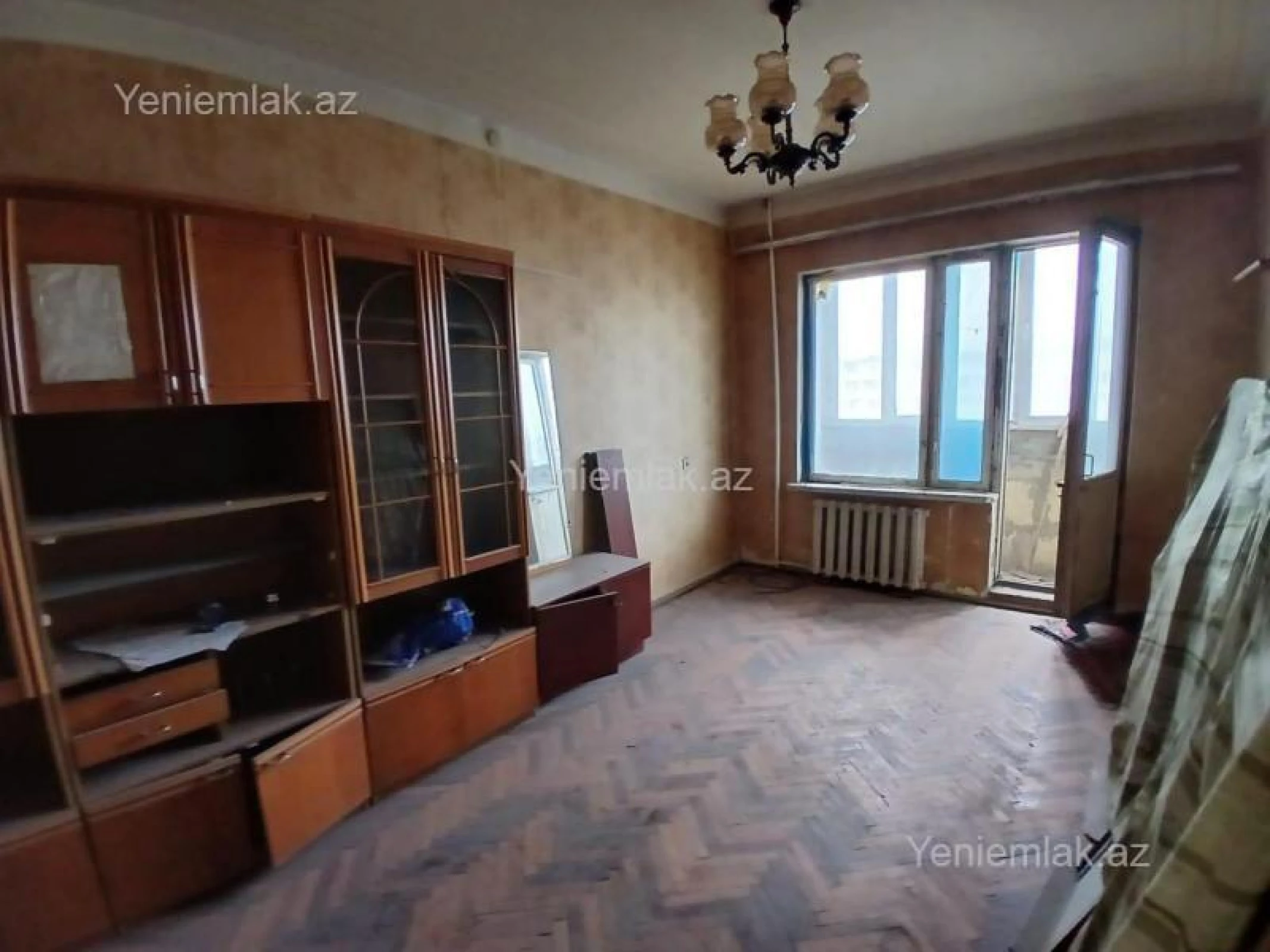 Satılır 5 otaqlı köhnə tikili 125 m²