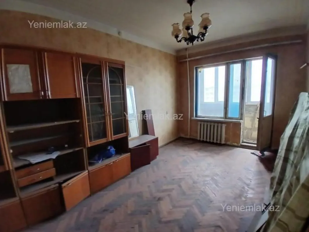 Satılır 5 otaqlı köhnə tikili 125 m²