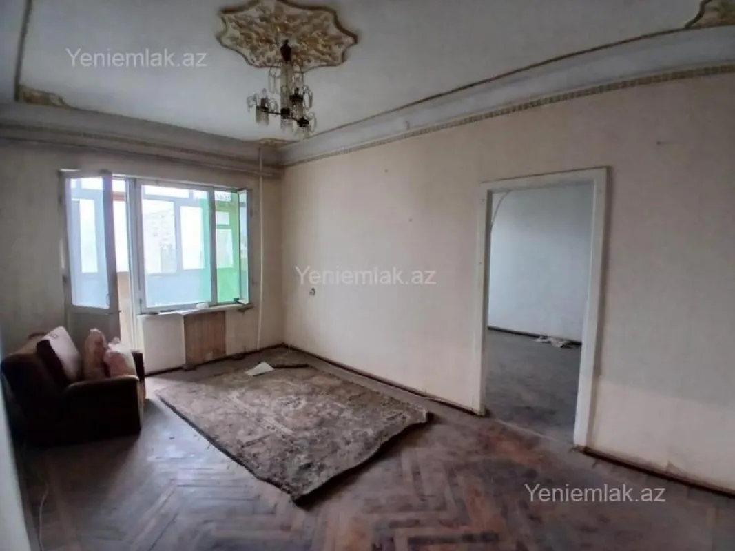 Satılır 5 otaqlı köhnə tikili 125 m²