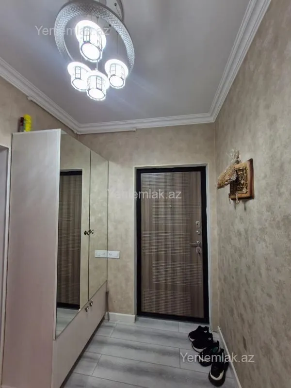 Satılır 4 otaqlı köhnə tikili 90 m²
