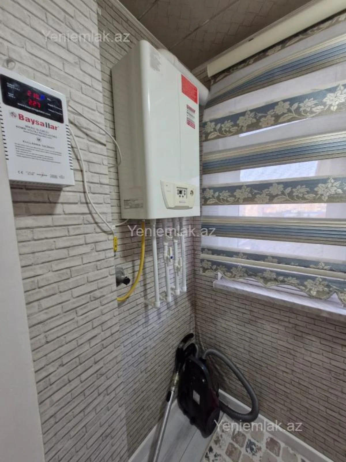 Satılır 4 otaqlı köhnə tikili 90 m²