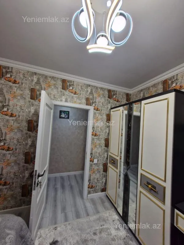 Satılır 4 otaqlı köhnə tikili 90 m²