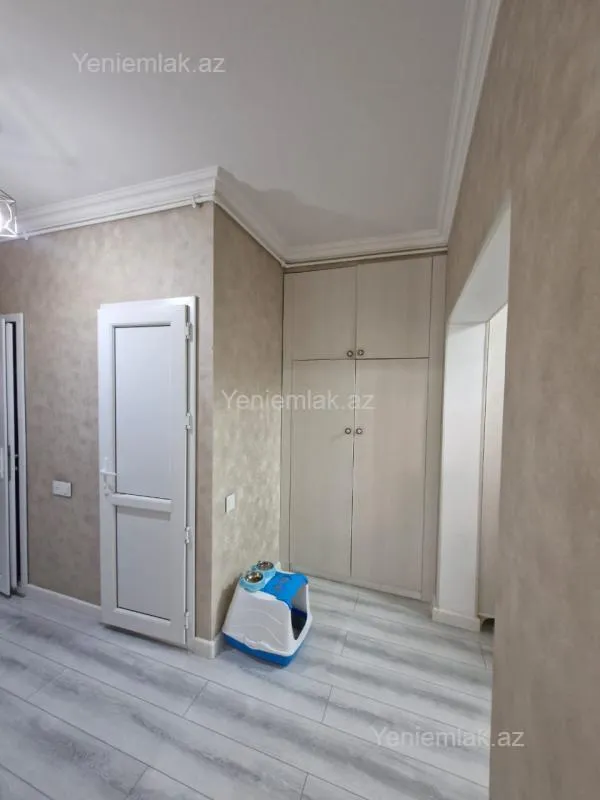 Satılır 4 otaqlı köhnə tikili 90 m²