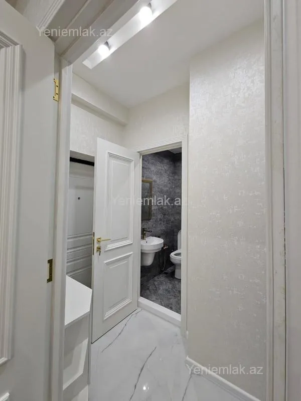 Satılır 2 otaqlı yeni tikili 44 m²