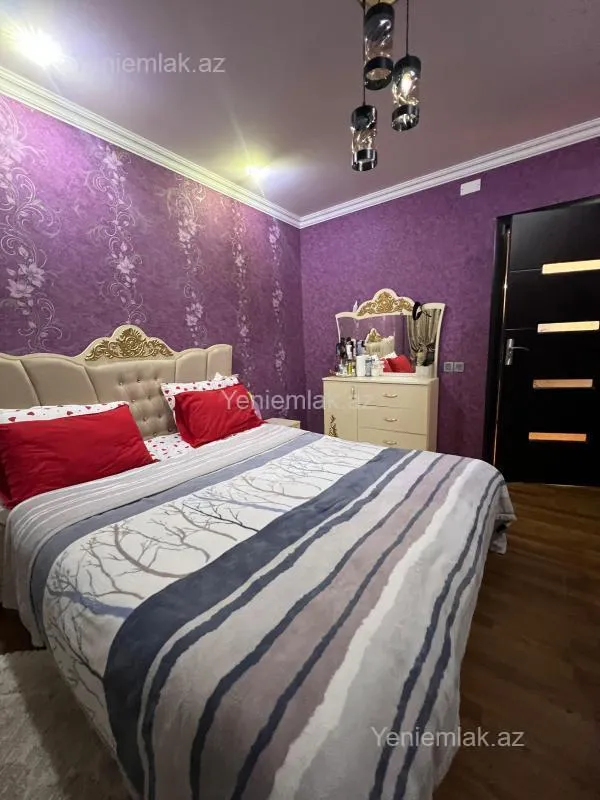 Satılır 3 otaqlı köhnə tikili 75 m²