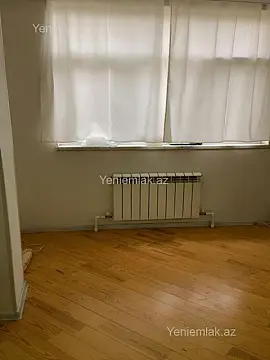 Satılır 2 otaqlı köhnə tikili 65 m²
