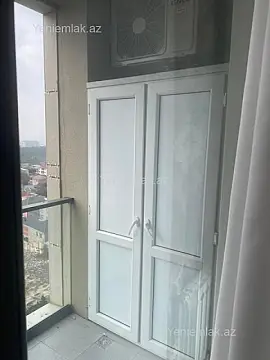 Satılır 2 otaqlı köhnə tikili 88 m²