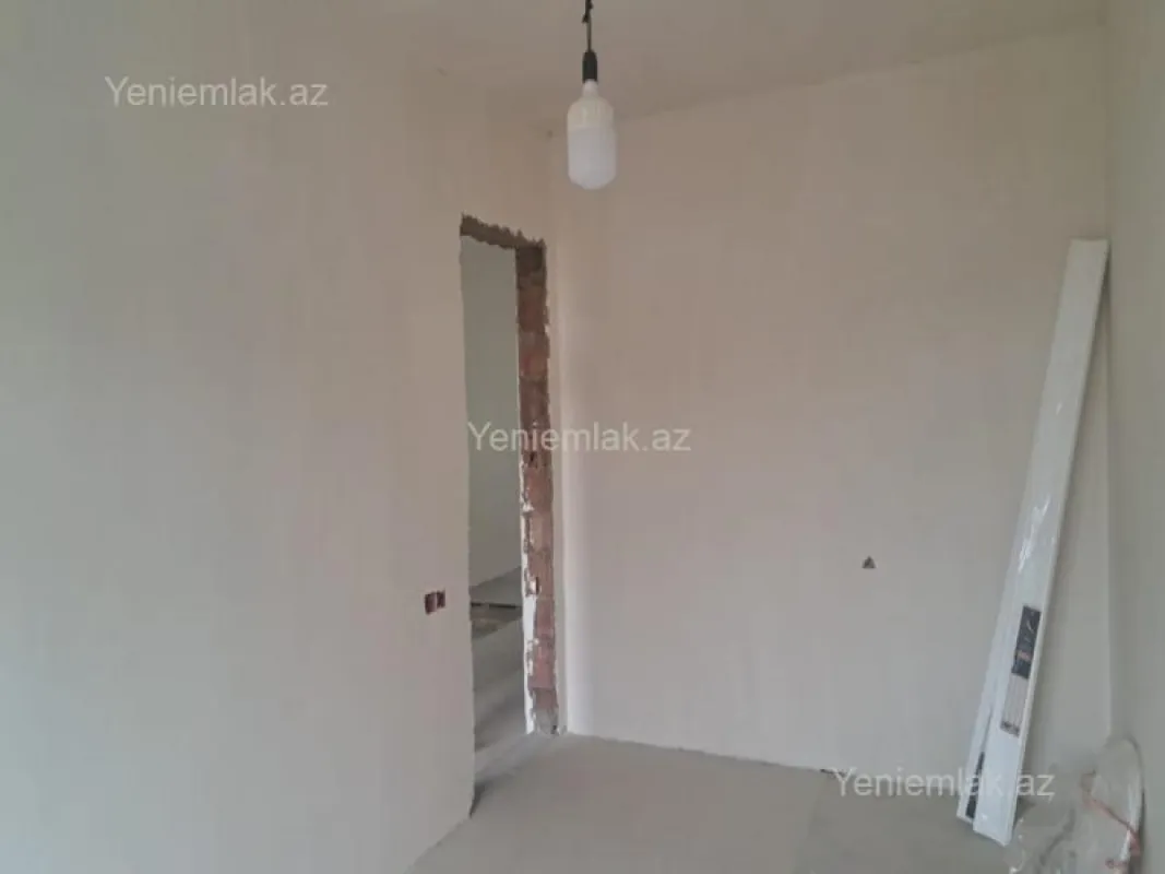 Satılır 3 otaqlı həyət evi 100 m²