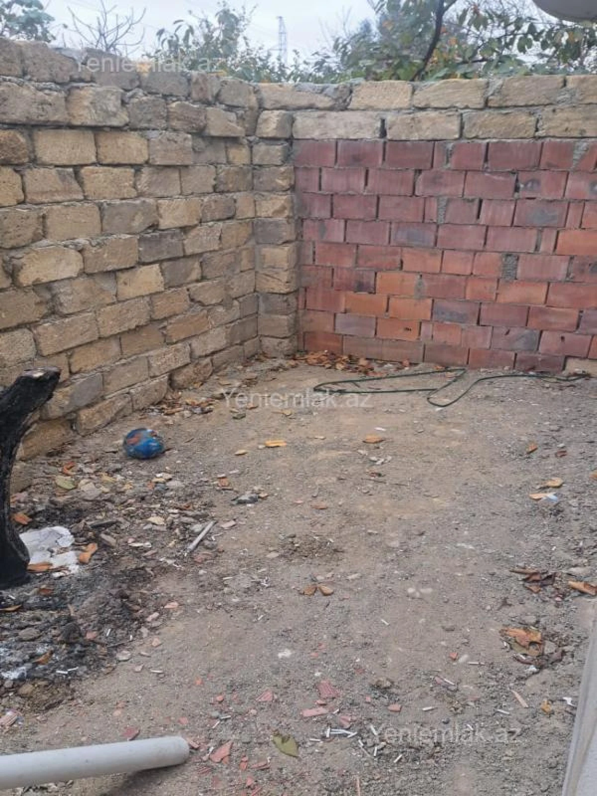 Satılır 3 otaqlı həyət evi 100 m²