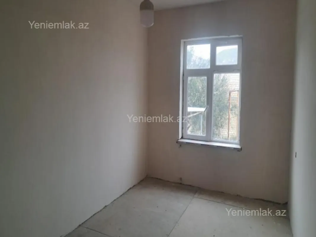 Satılır 3 otaqlı həyət evi 100 m²