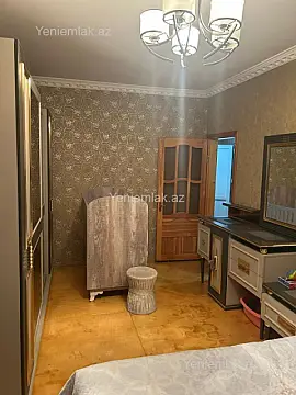 Satılır 3 otaqlı köhnə tikili 78 m²