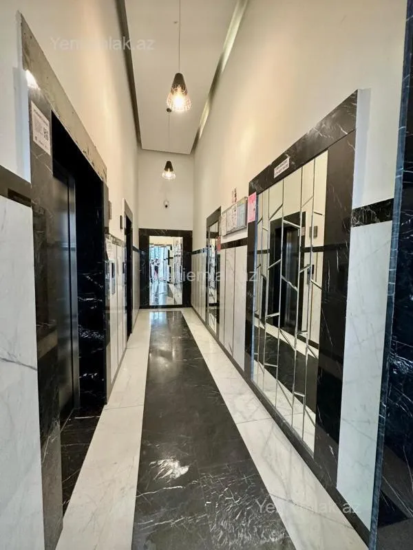 Satılır 3 otaqlı yeni tikili 147 m²