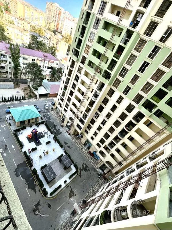 Satılır 3 otaqlı yeni tikili 147 m²